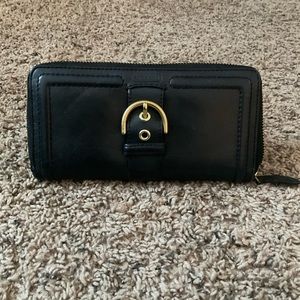 Coach wallet. Gently used.